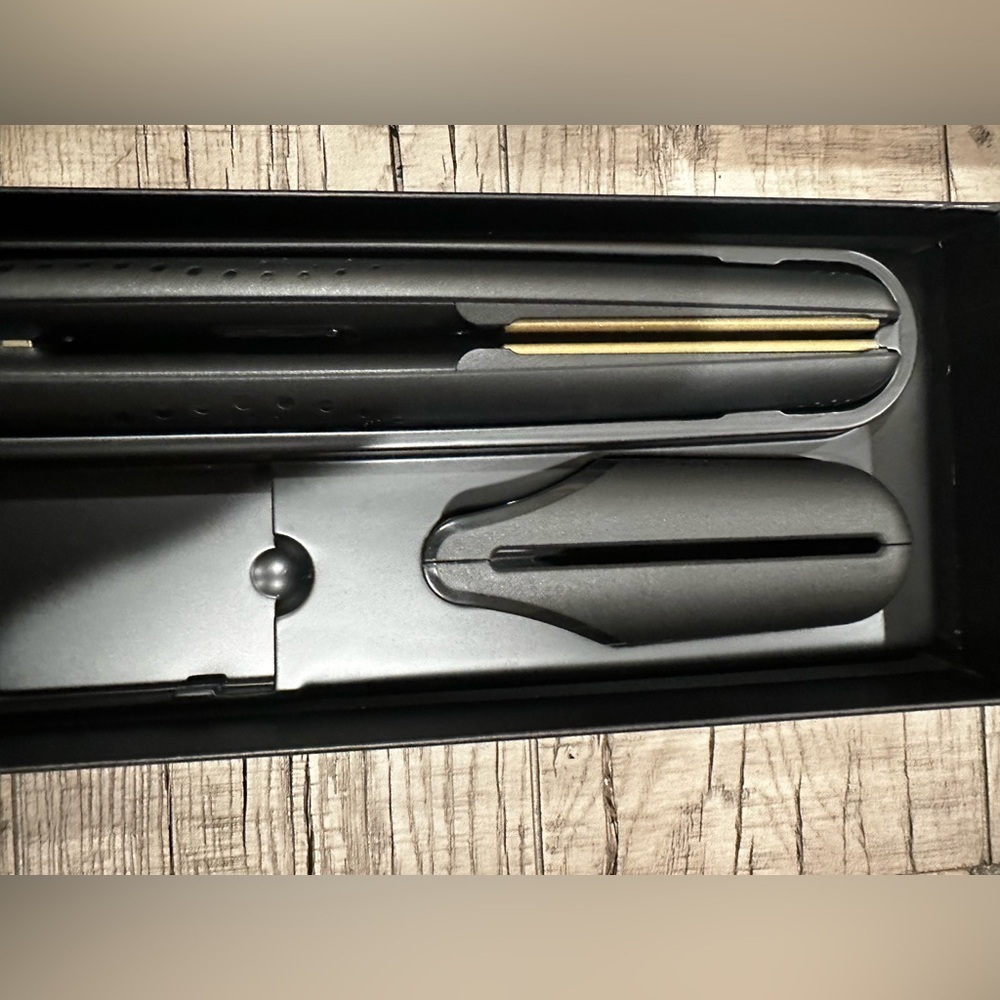 ghd Versatile Professional Styler with Gold Accents - Picture 8 of 8